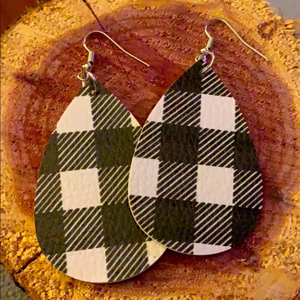 Leaf earrings